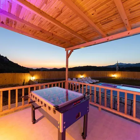 Agarta Villas