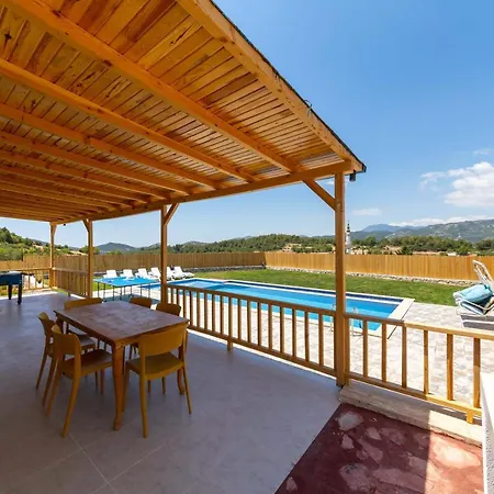 Agarta Villas Willa *