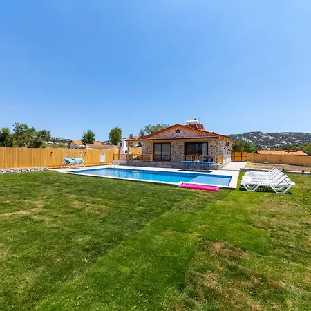 Agarta Villas *
