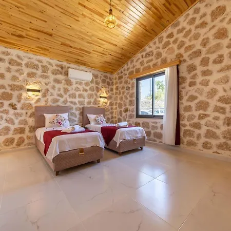 Willa Agarta Villas *